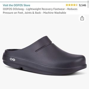 Oofos size 8 barely worn.